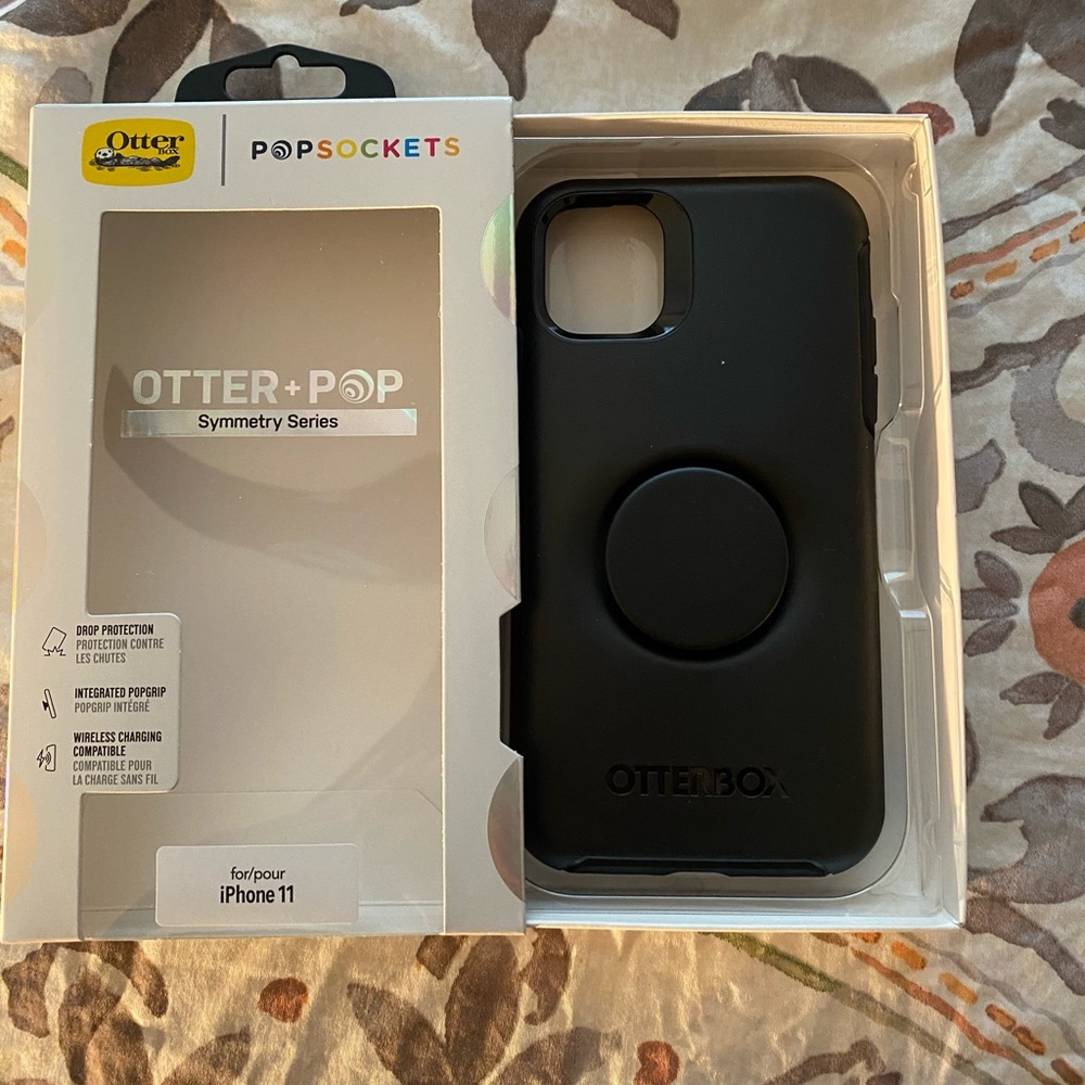 iPhone 11 Otter+Pop Symmetry Series Phone Case